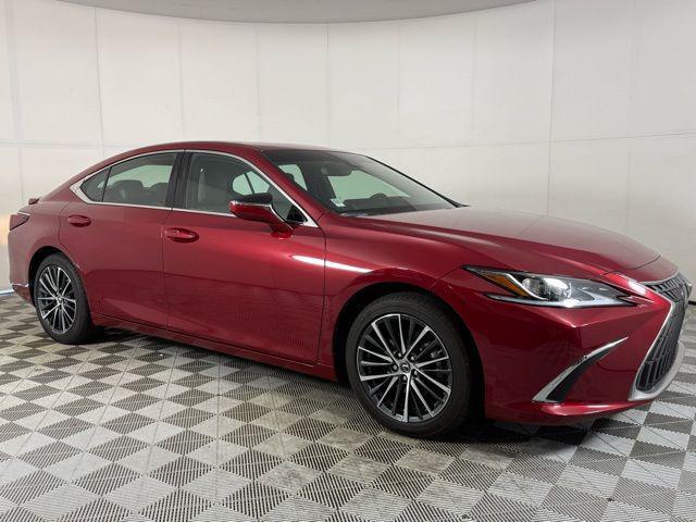 used 2025 Lexus ES 300h car, priced at $44,490