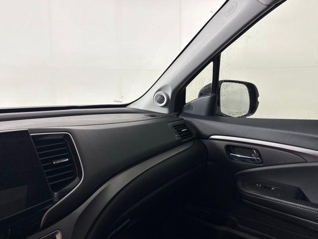 used 2022 Honda Pilot car, priced at $26,890