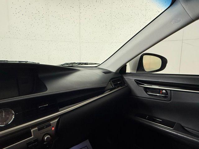 used 2017 Lexus ES 350 car, priced at $19,690