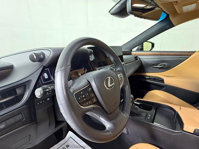 used 2024 Lexus ES 300h car, priced at $42,018