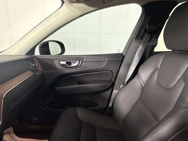 used 2024 Volvo XC60 car, priced at $33,990