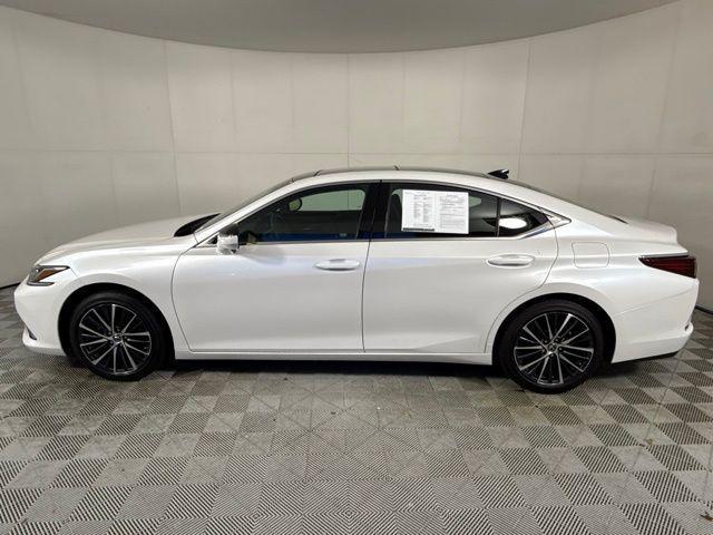 used 2024 Lexus ES 350 car, priced at $42,890