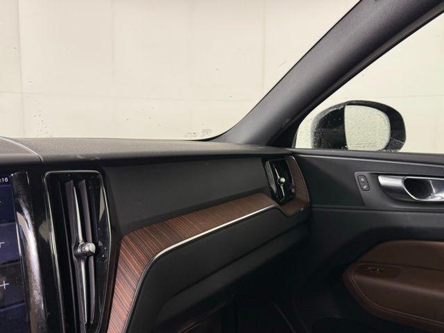 used 2023 Volvo XC60 car, priced at $28,990