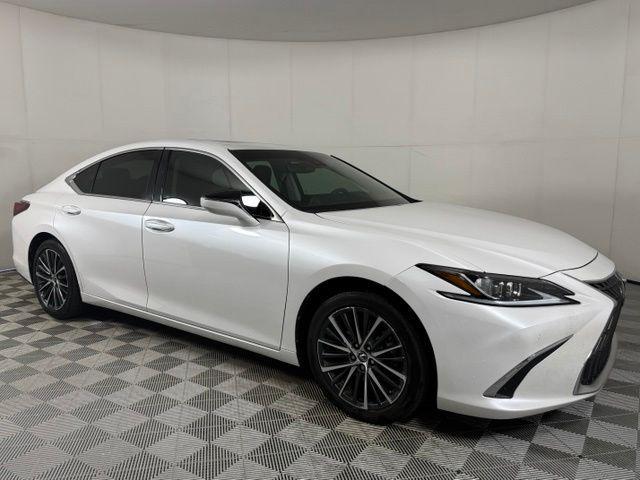 used 2024 Lexus ES 350 car, priced at $44,018