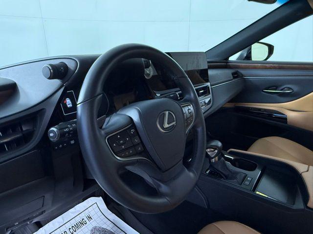 used 2025 Lexus ES 300h car, priced at $44,890
