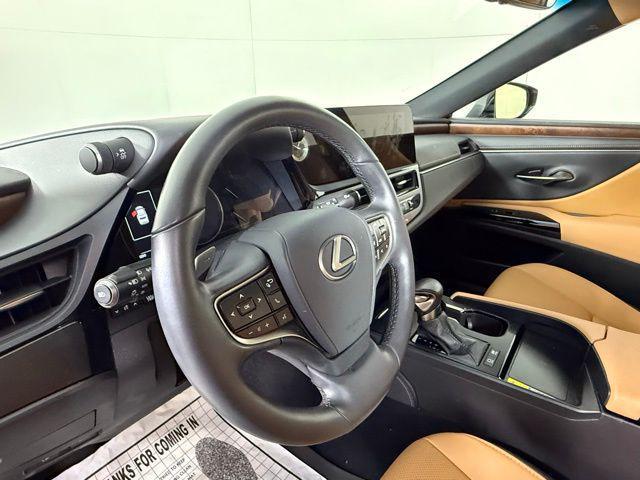 used 2025 Lexus ES 300h car, priced at $44,890