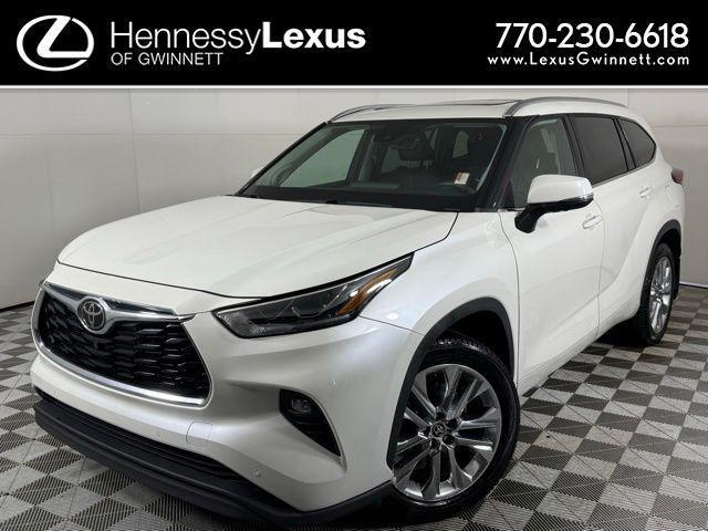 used 2021 Toyota Highlander car, priced at $32,890
