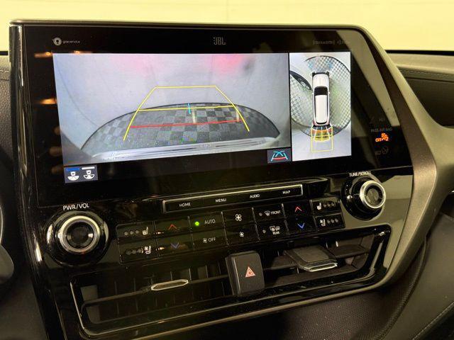 used 2021 Toyota Highlander car, priced at $32,890