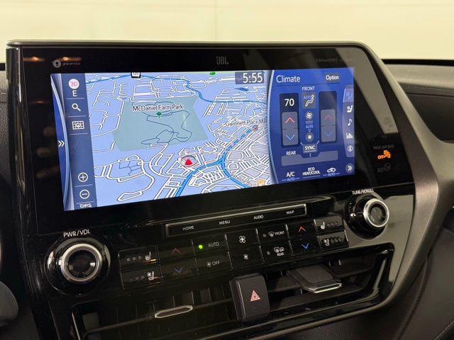 used 2021 Toyota Highlander car, priced at $32,890