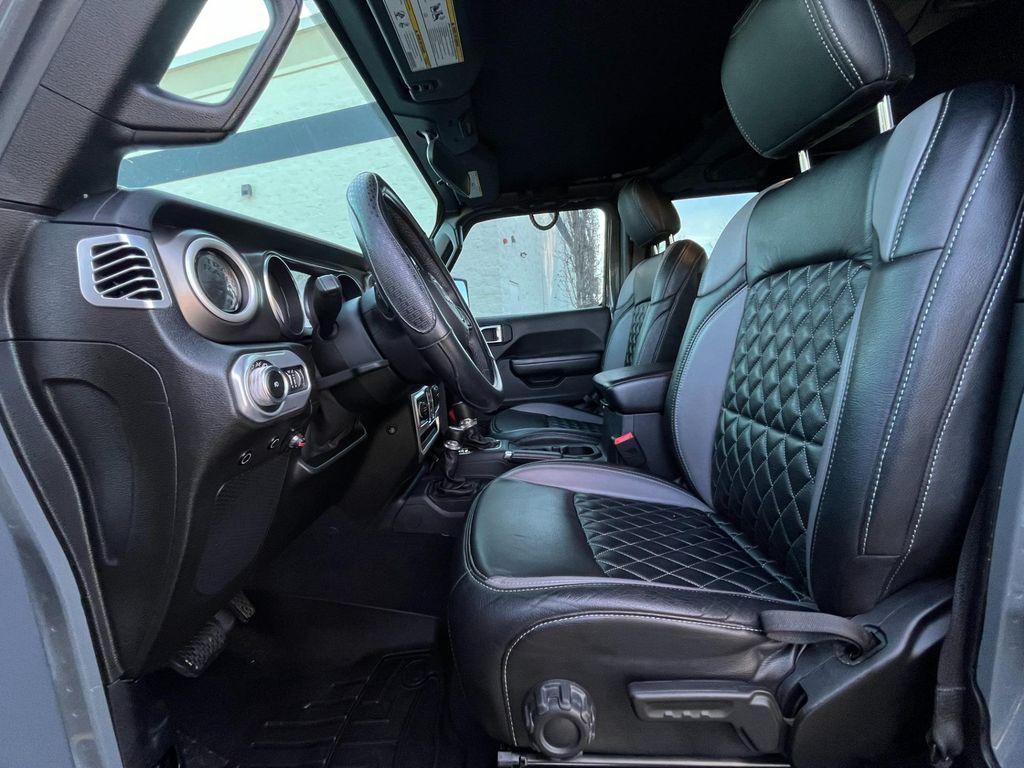 used 2019 Jeep Wrangler Unlimited car, priced at $38,900