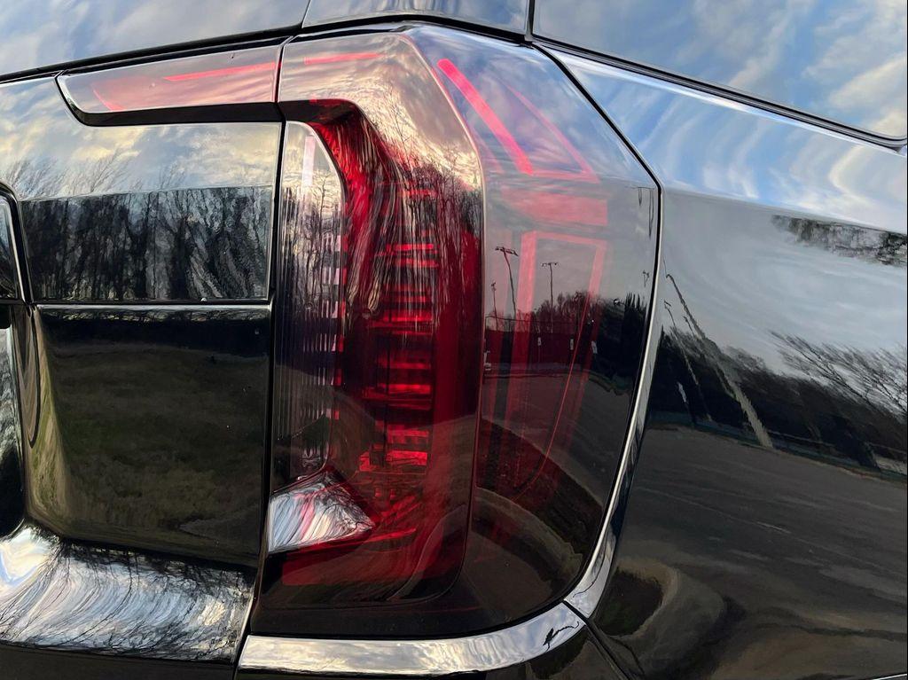 used 2021 GMC Yukon car, priced at $41,950