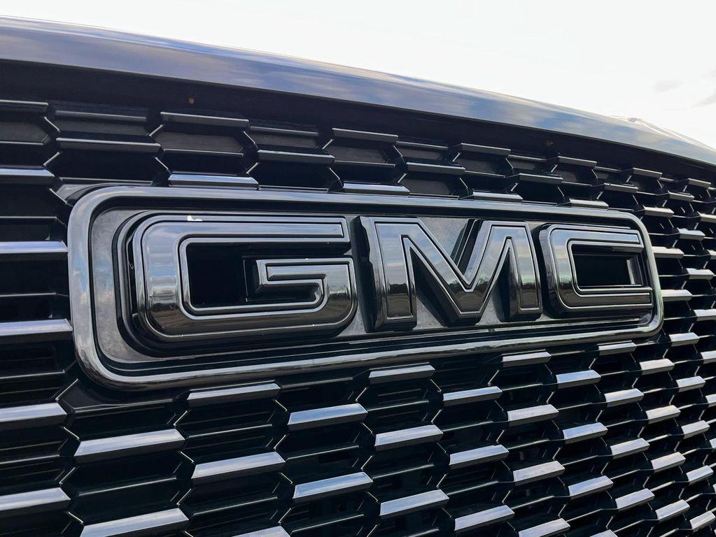 used 2021 GMC Yukon car, priced at $41,950