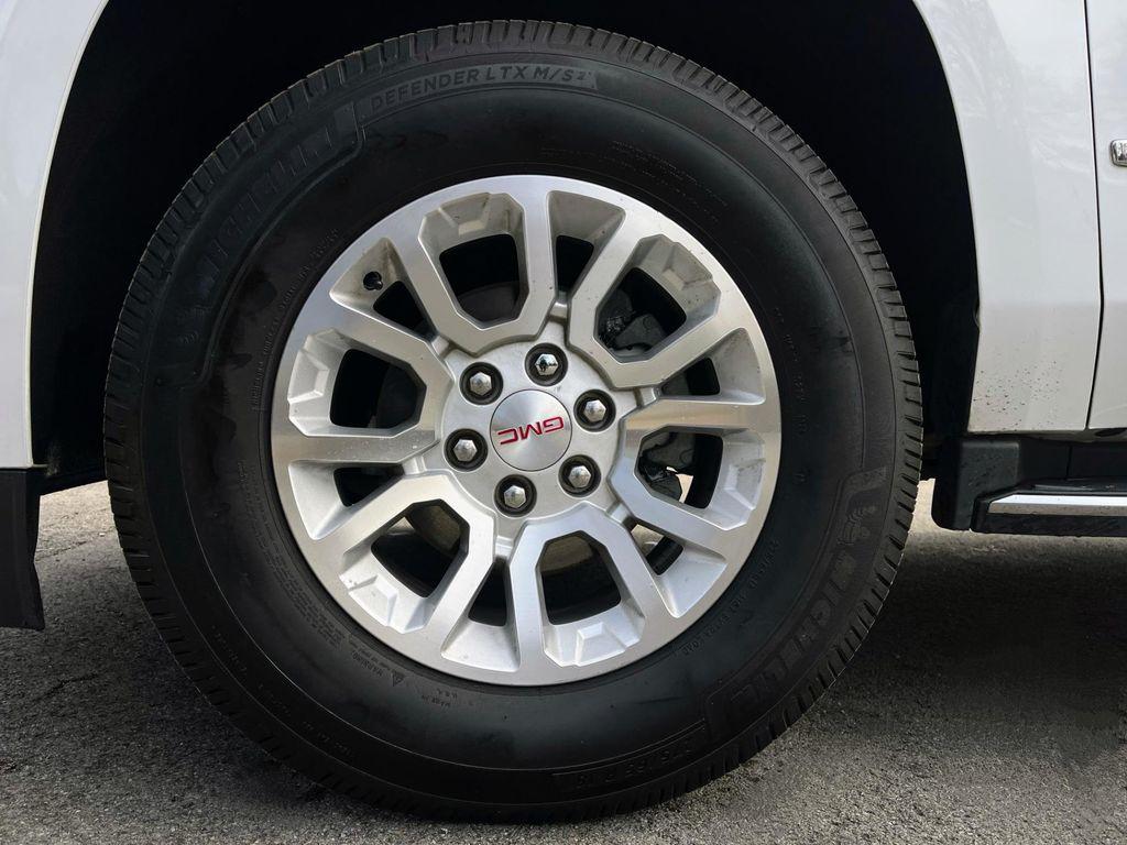 used 2018 GMC Yukon car, priced at $27,950