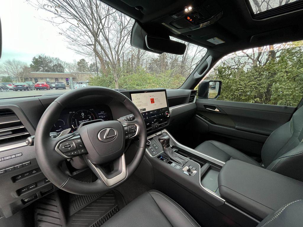 used 2025 Lexus GX 550 car, priced at $86,950