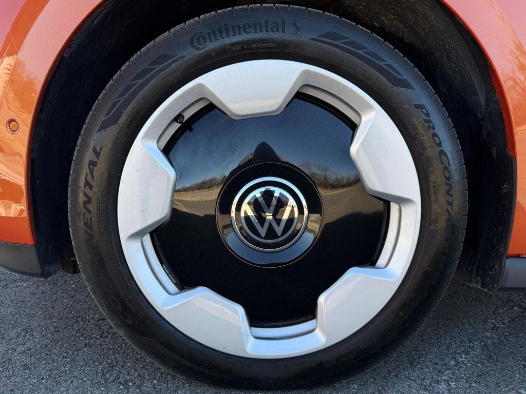 used 2025 Volkswagen ID. Buzz car, priced at $51,500