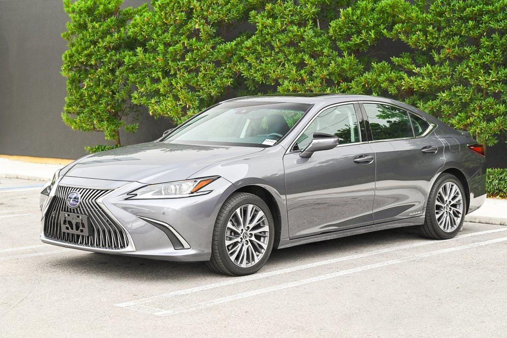 used 2021 Lexus ES 300h car, priced at $29,977