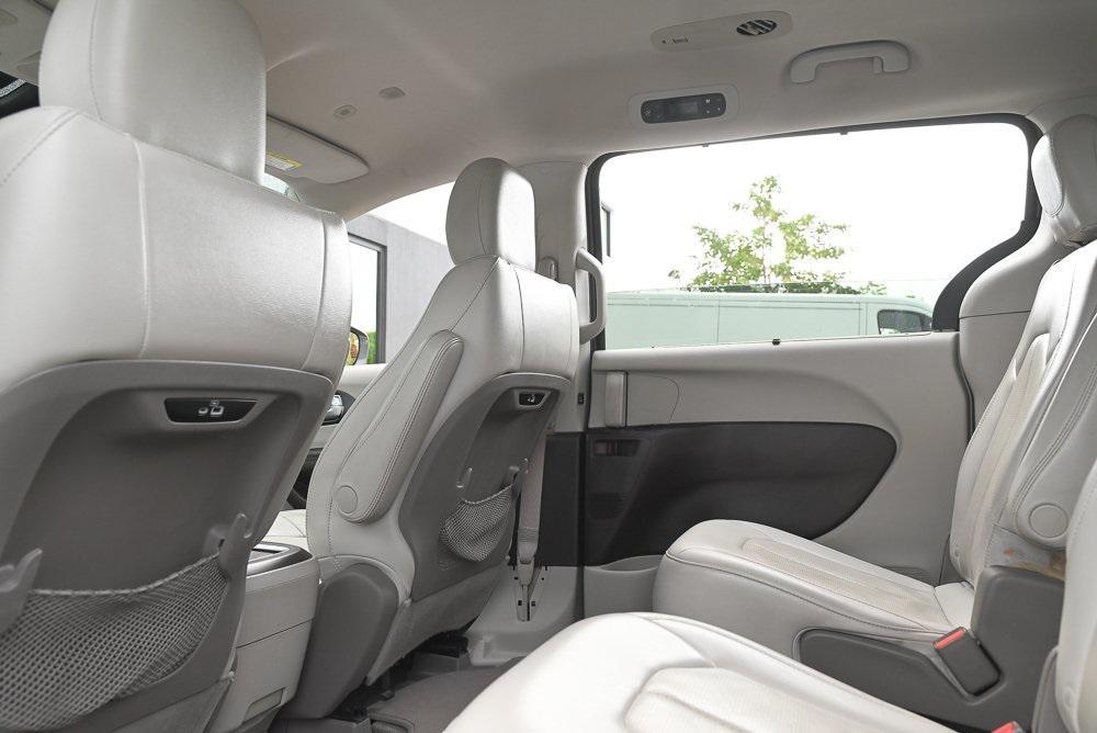 used 2021 Chrysler Pacifica car, priced at $13,990