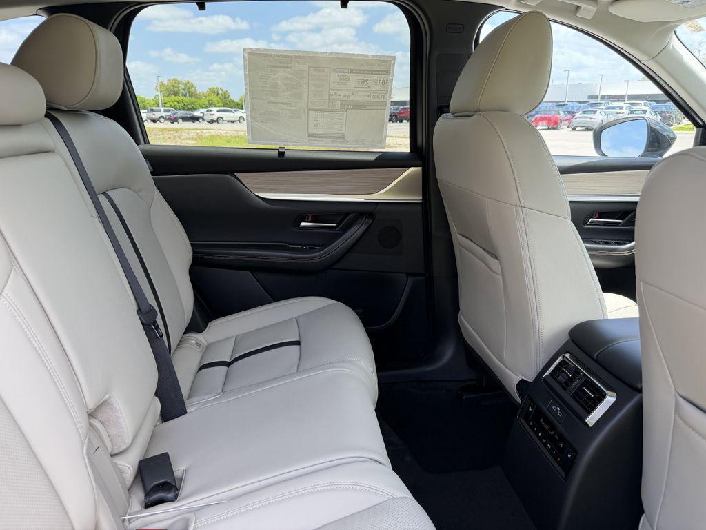 new 2026 Mazda CX-70 PHEV car, priced at $43,951