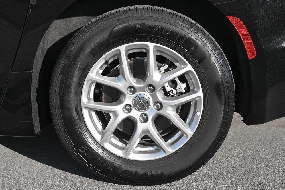 used 2024 Chrysler Pacifica car, priced at $27,990