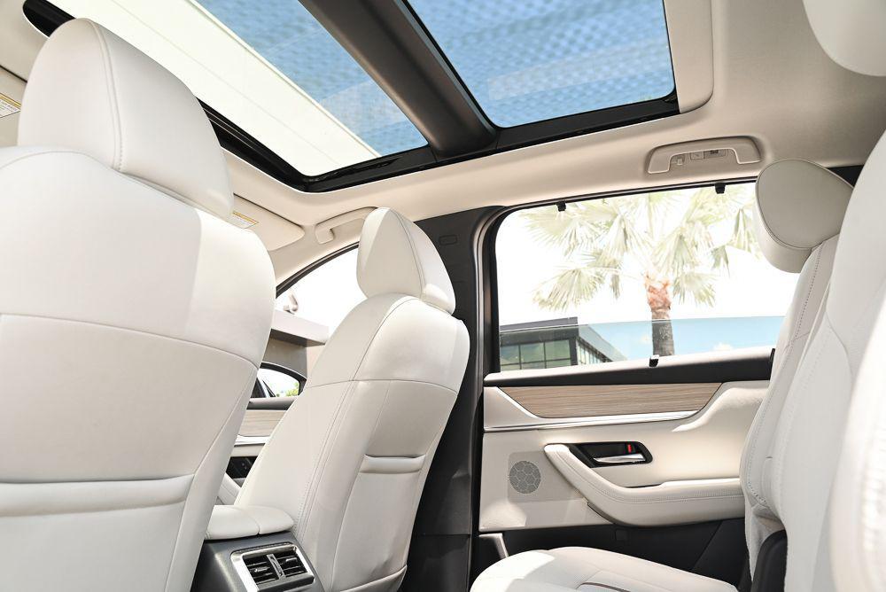 used 2024 Mazda CX-90 PHEV car, priced at $34,877