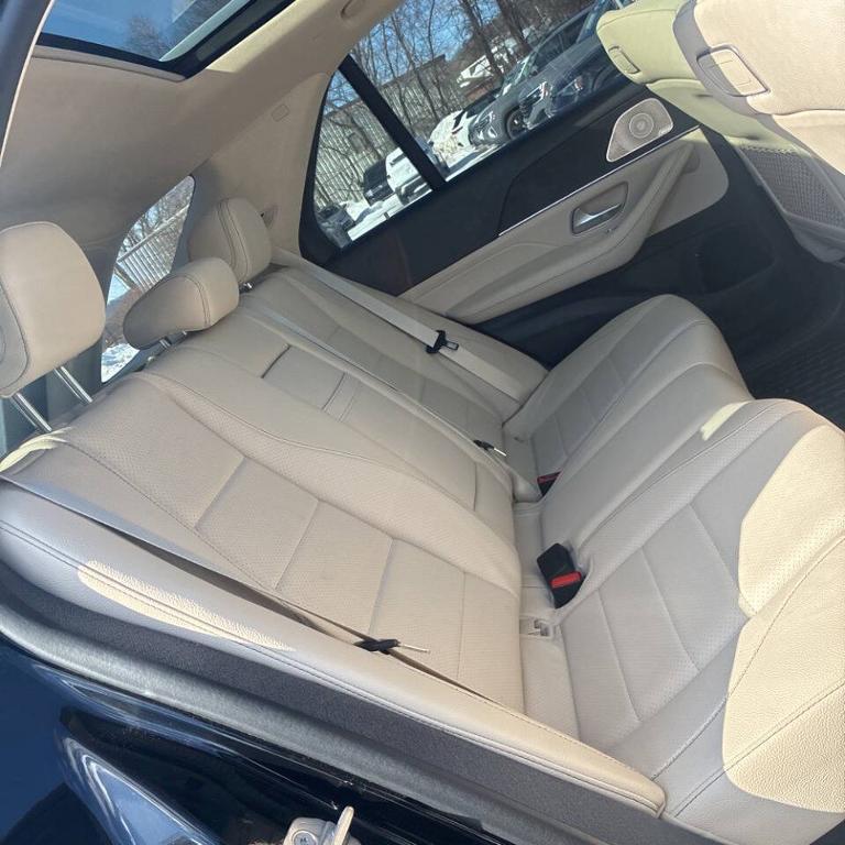 used 2020 Mercedes-Benz GLE 350 car, priced at $28,900