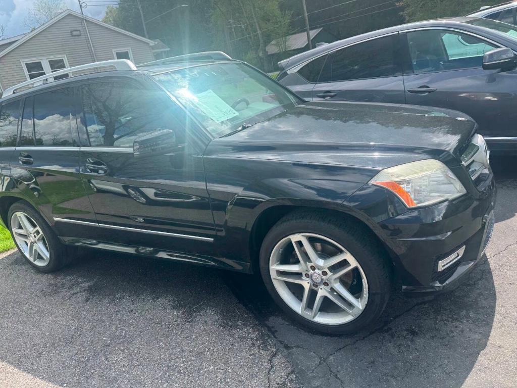 used 2011 Mercedes-Benz GLK-Class car, priced at $8,900