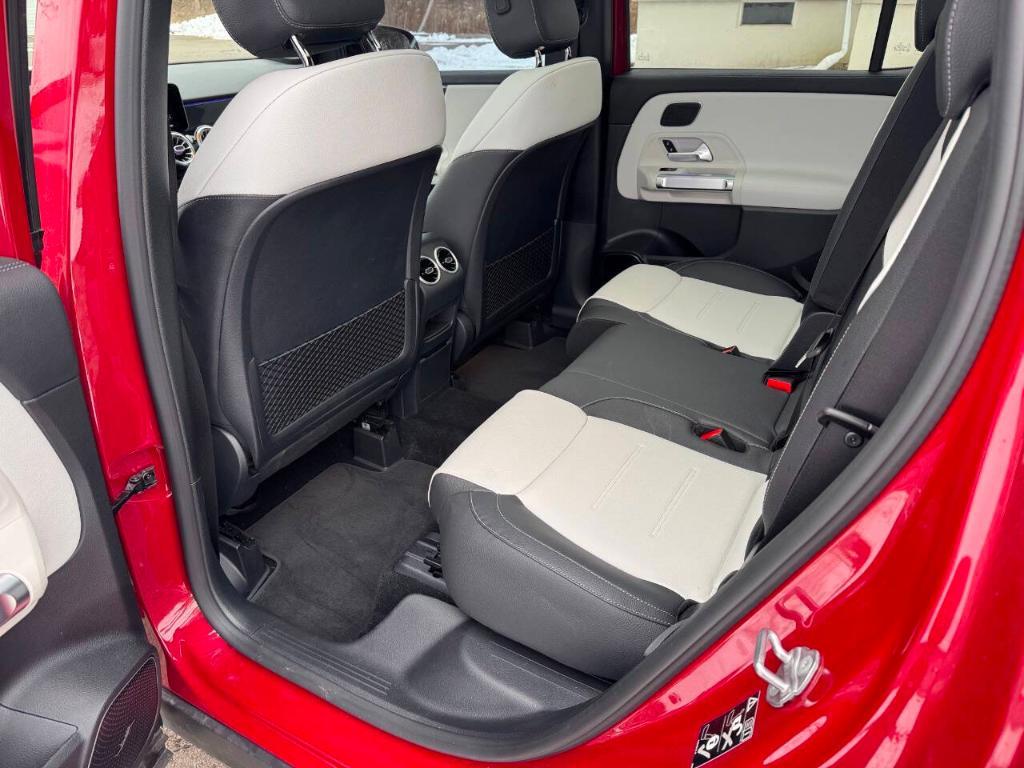 used 2021 Mercedes-Benz GLB 250 car, priced at $30,900