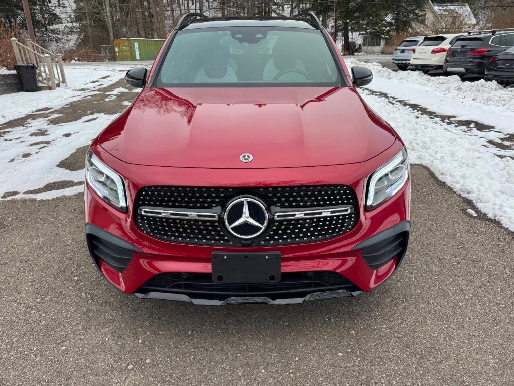 used 2021 Mercedes-Benz GLB 250 car, priced at $30,900