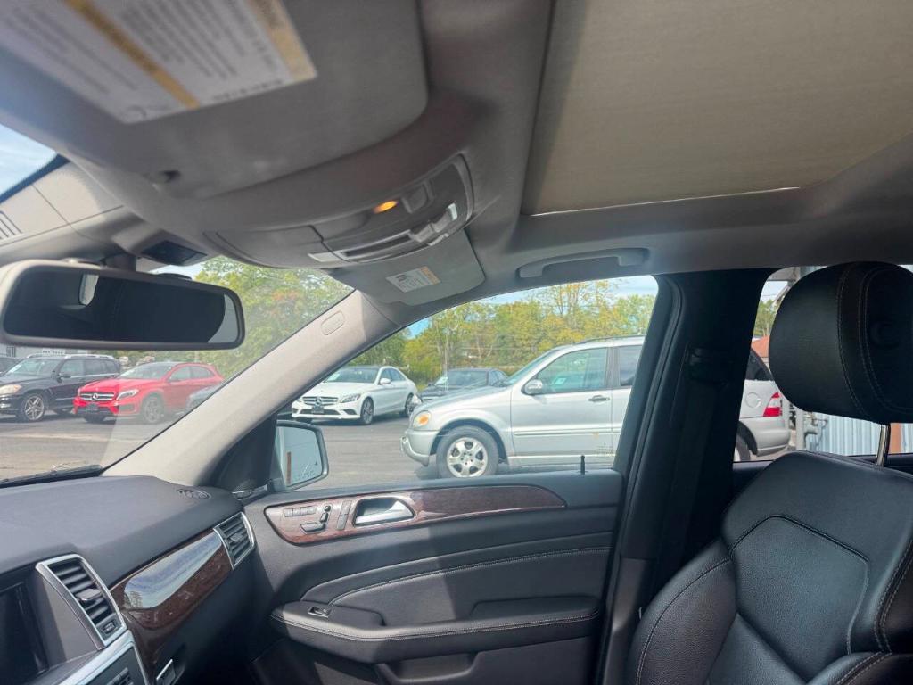 used 2012 Mercedes-Benz M-Class car, priced at $10,500