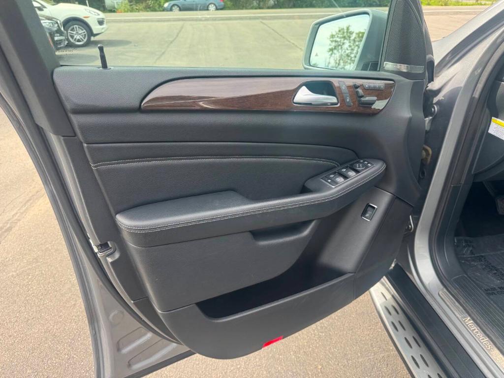 used 2012 Mercedes-Benz M-Class car, priced at $10,500