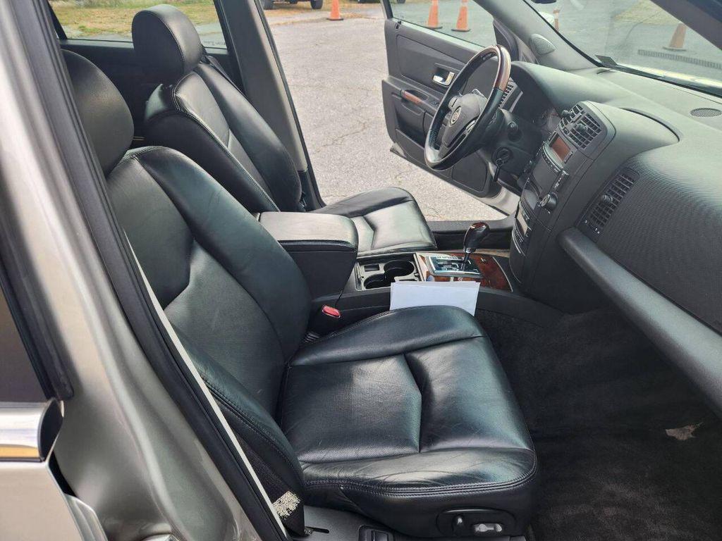 used 2004 Cadillac SRX car, priced at $5,999