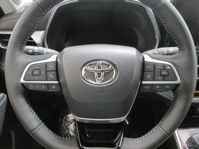 used 2023 Toyota Highlander Hybrid car, priced at $52,499