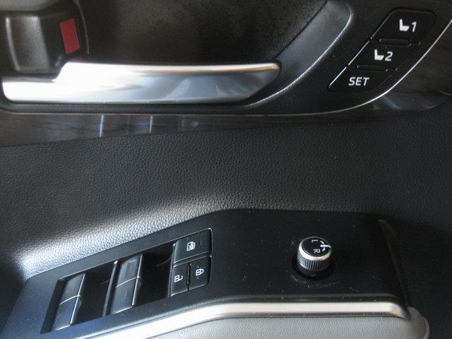 used 2020 Toyota Highlander car, priced at $29,999