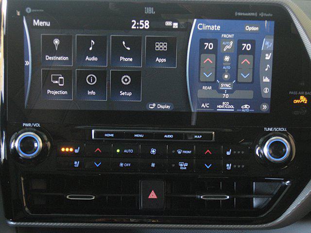 used 2020 Toyota Highlander car, priced at $29,999