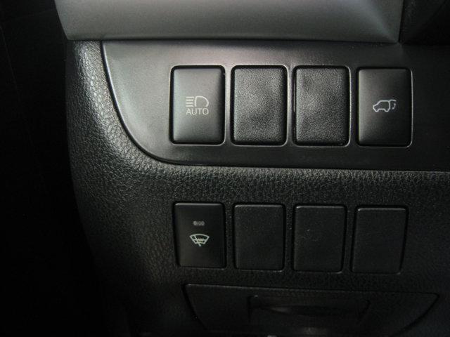 used 2019 Toyota Highlander Hybrid car, priced at $21,990