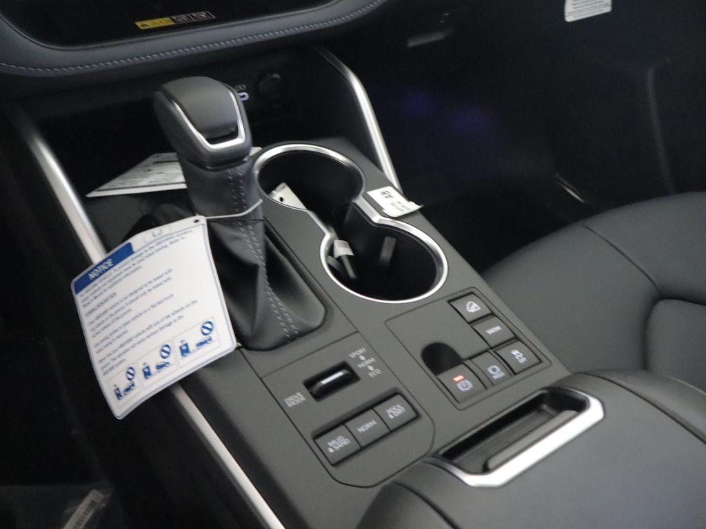 new 2026 Toyota Highlander car, priced at $48,523