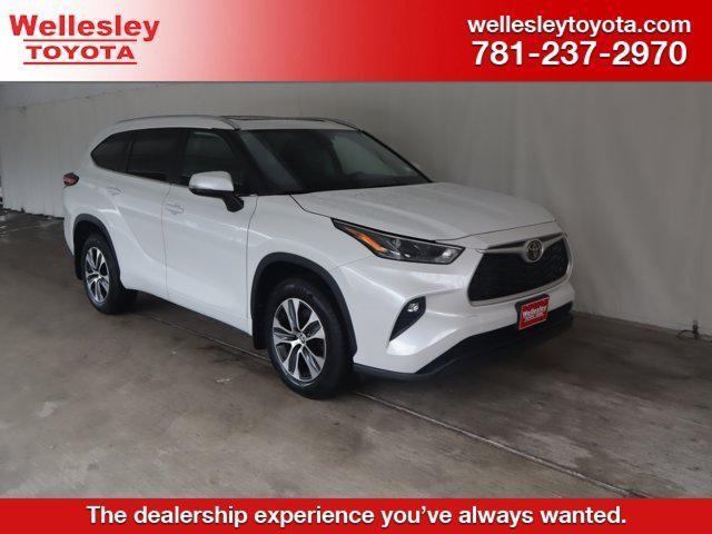 used 2023 Toyota Highlander car, priced at $33,990