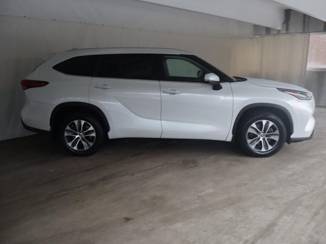 used 2023 Toyota Highlander car, priced at $33,990