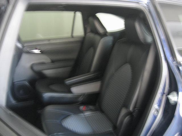used 2023 Toyota Highlander car, priced at $40,491