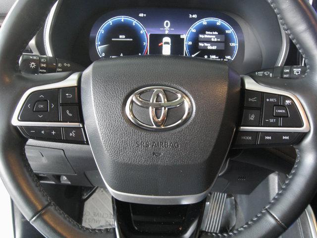 used 2023 Toyota Highlander car, priced at $38,990