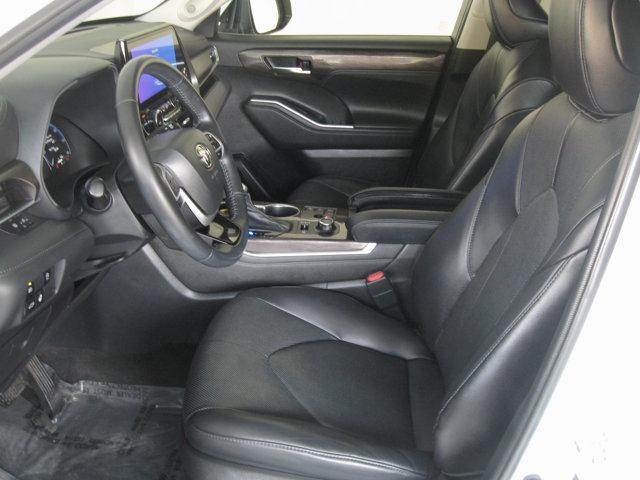 used 2023 Toyota Highlander car, priced at $38,990