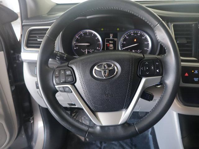 used 2016 Toyota Highlander car, priced at $22,490