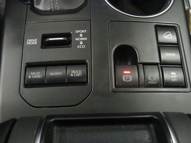 used 2023 Toyota Highlander car, priced at $34,491