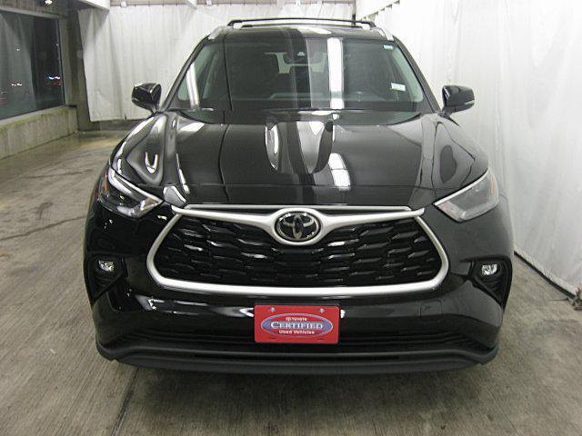 used 2023 Toyota Highlander car, priced at $34,491