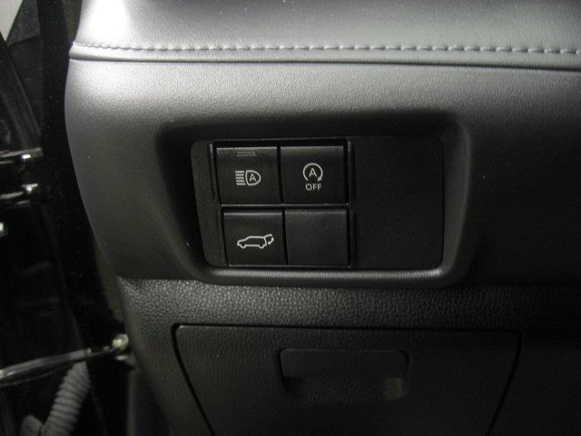 used 2023 Toyota Highlander car, priced at $34,491