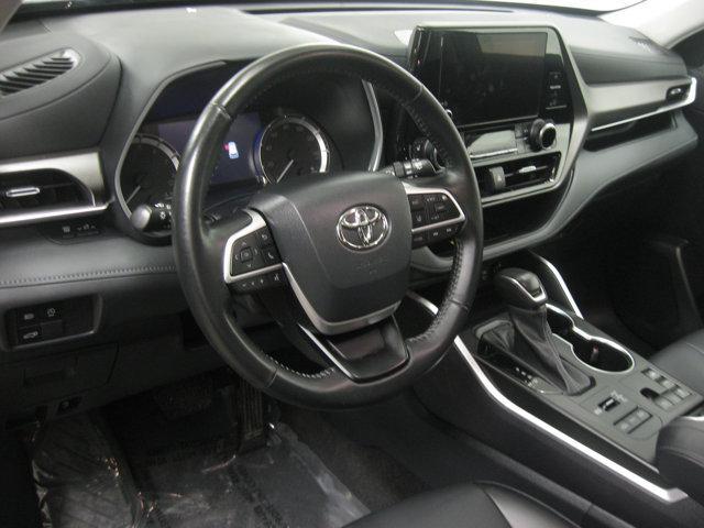 used 2023 Toyota Highlander car, priced at $34,491