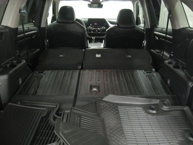 used 2023 Toyota Highlander car, priced at $34,491