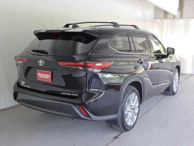 used 2023 Toyota Highlander car, priced at $38,465