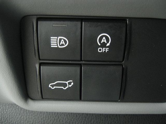 used 2023 Toyota Highlander car, priced at $40,191