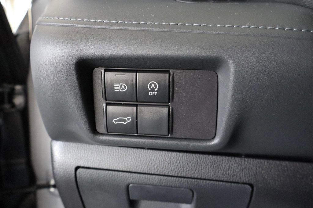 used 2024 Toyota Highlander car, priced at $40,466